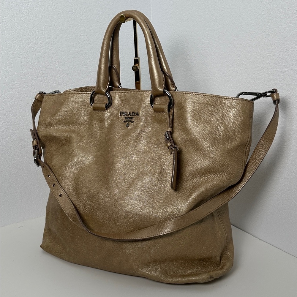 💯Authentic Prada Leather Tote Bag🍀 - Picture 6 of 17